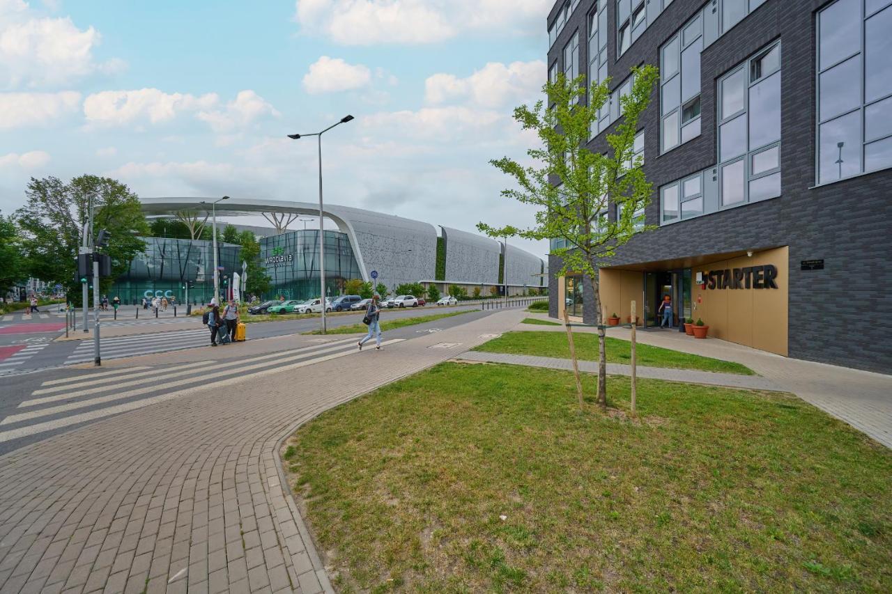 Trendy Studios With Home Office Near Wroclaw Main Station By Noclegi Renters Exteriör bild