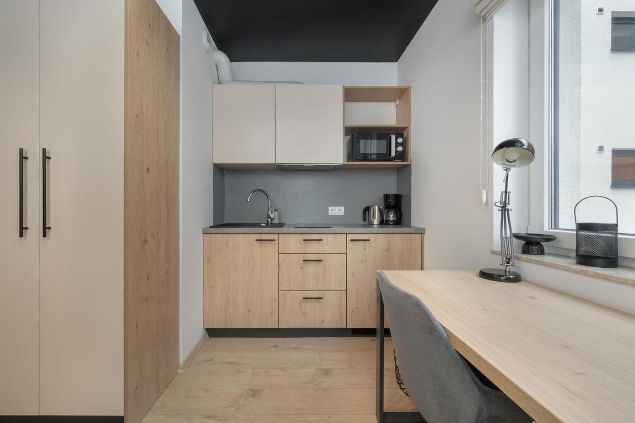 Trendy Studios With Home Office Near Wroclaw Main Station By Noclegi Renters Exteriör bild