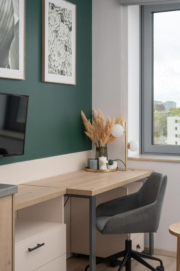 Trendy Studios With Home Office Near Wroclaw Main Station By Noclegi Renters Exteriör bild